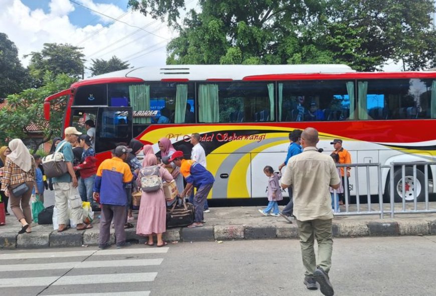 Dishub Jakarta Hadirkan Porter Resmi di Terminal Bus untuk Cegah Pungli