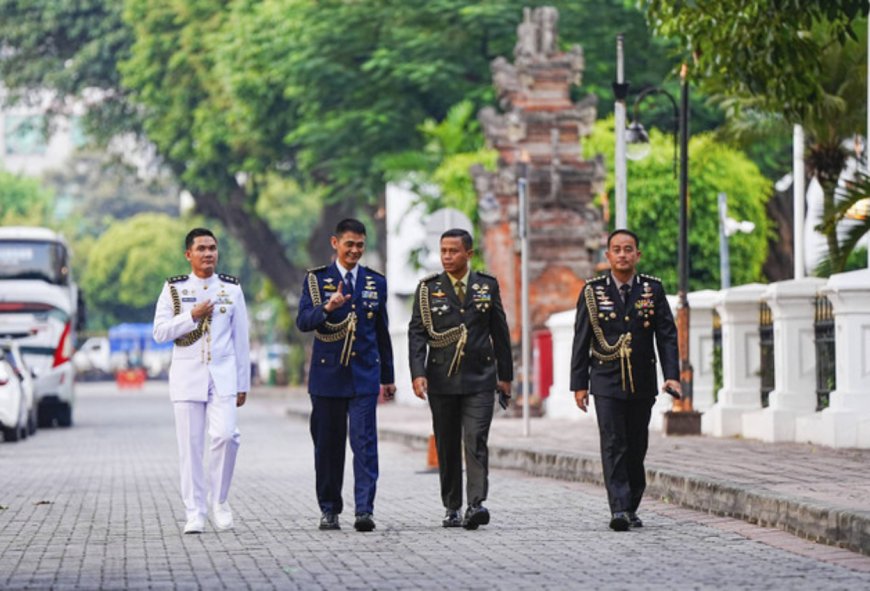 Ini Sosok Ajudan Presiden Prabowo dari TNI-Polri