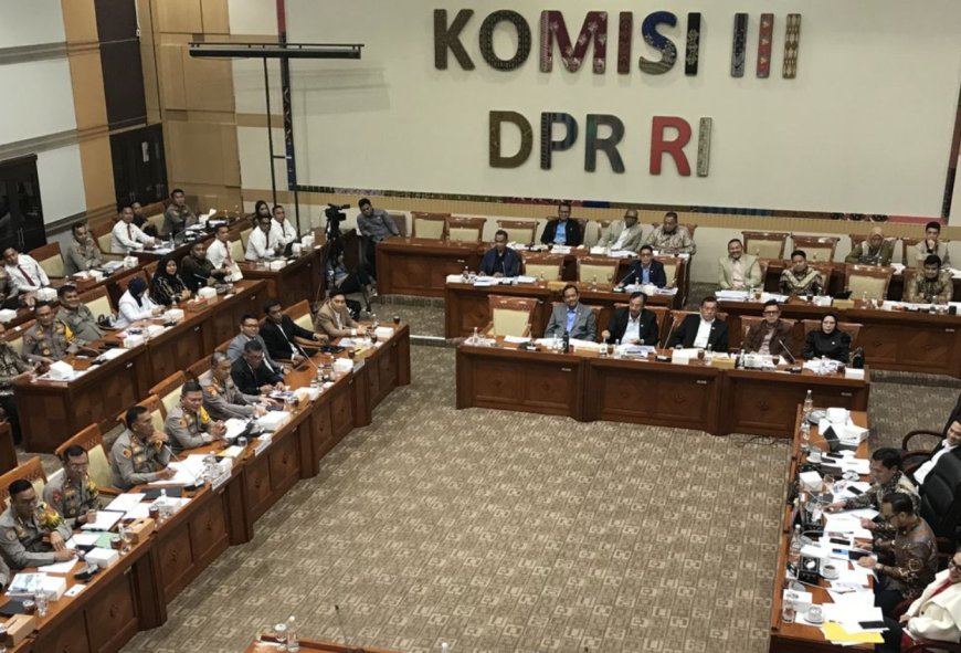 Komisi III DPR Rapat dengan Kapolda NTT Bahas Pemecatan Ipda Rudy Soik