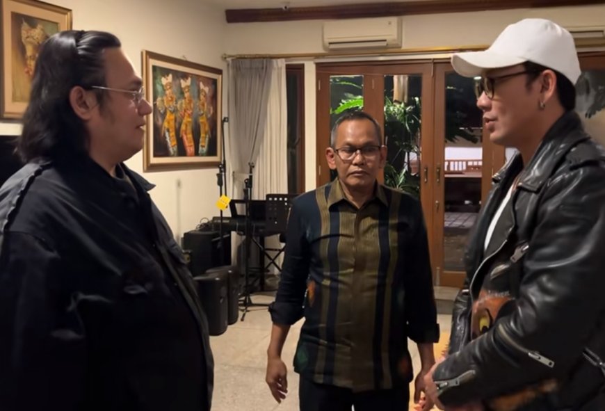 Disuruh Selesaikan Masalah dengan Farhat Abbas di Ring Tinju, Ini Jawaban Tak Terduga Denny Sumargo