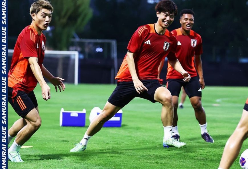 Timnas Jepang Latihan Perdana dengan Santai di Indonesia