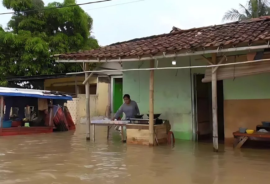 Banjir Rendam Puluhan Rumah di Tangerang, Akses Jalan Terputus