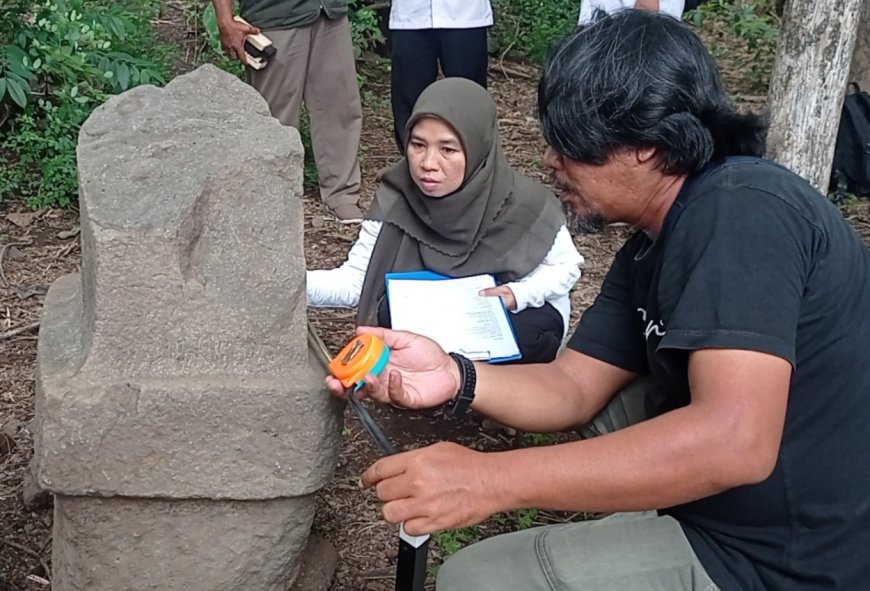 BRIN Pastikan Batu Bertuliskan Aksara Jawa Kuno di Magetan adalah Prasasti Bersejarah