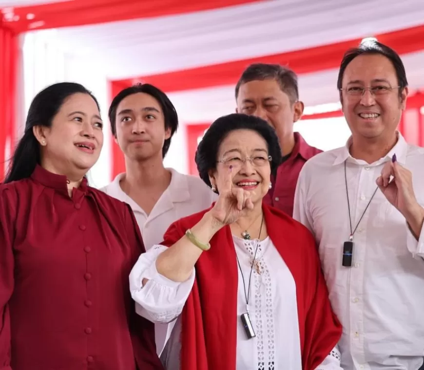 Megawati Ditemani Pramono Anung-Rano Karno Saat Nyoblos di TPS 024 Kebagusan, Jaksel