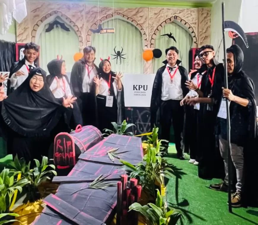 TPS di Kebon Kalapa Bogor Gunakan Tema "Halloween" agar Warga Tertarik Nyoblos