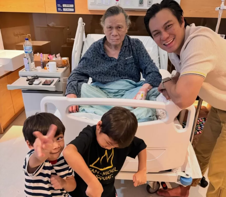 Unggah Foto Ayah Masih Sakit, Baim Wong: Jangan Ada Pikiran Apa-apa ya Pah, Kakak Sudah Kumpul Semua