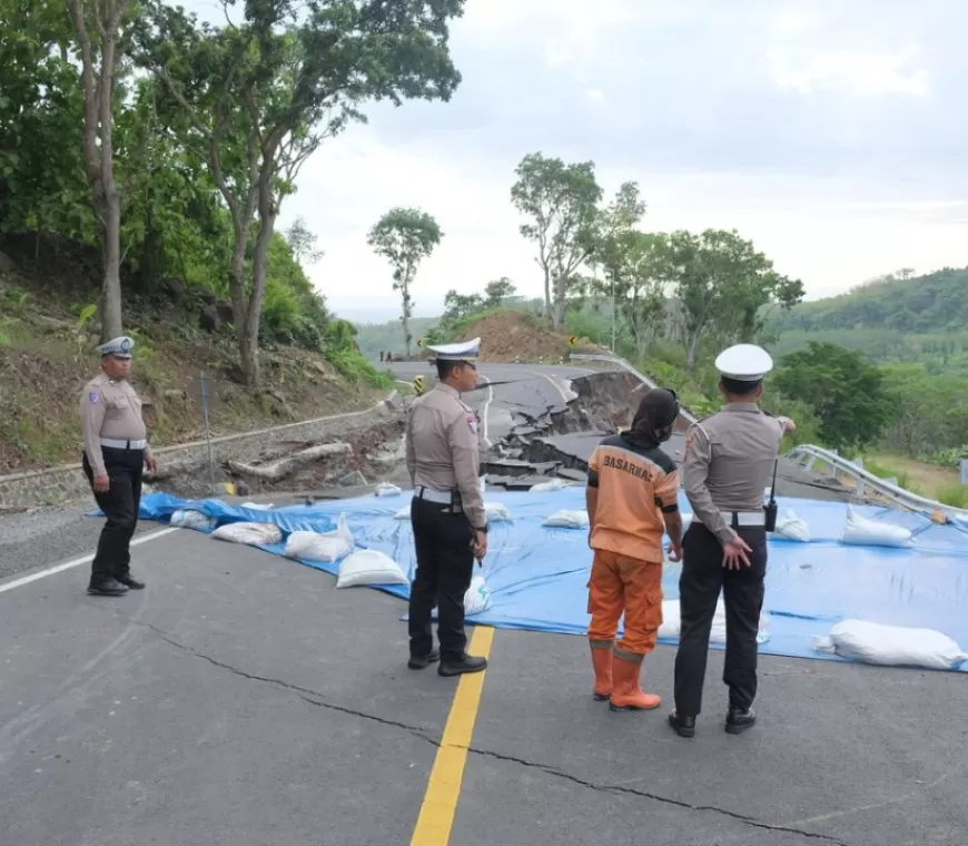 Baru dibuka 5 Bulan, Jalur Lintas Selatan Malang-Blitar Alami Longsor