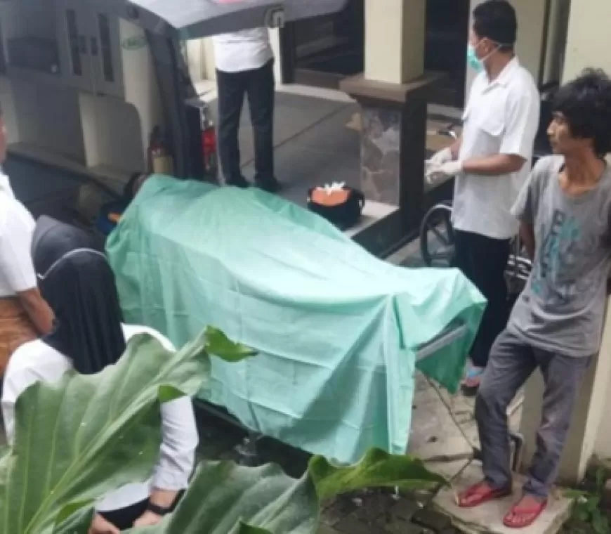 Dikira Bercanda, Pelajar di Prigen Meninggal Usai Tersengat Listrik Saat Pegang Gagang Pintu Minimarket