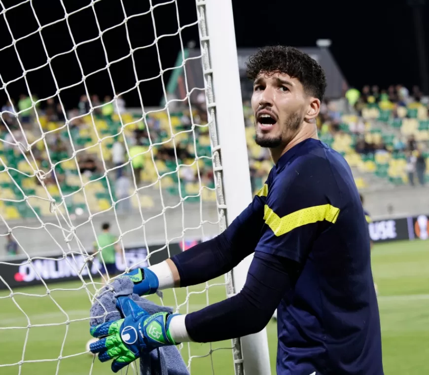 Profil Altay Bayindir, Kiper MU yang Jadi Hero saat Lawan Arsenal di Piala FA