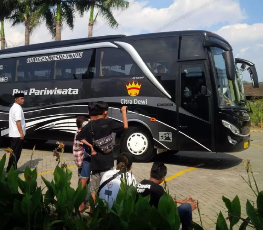 Pemilik Bus dan Pengemudi Pasang Telolet Akan Disanksi Denda Rp250 Ribu dan 1 Bulan Penjara