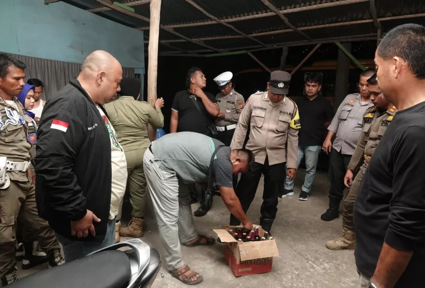 Polsek Padang Bolak Gelar Razia di Tempat Hiburan Malam, Amankan 7 LC dan Minuman Keras